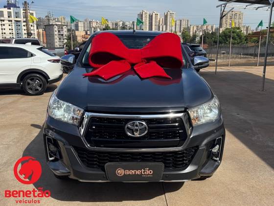 TOYOTA HILUX 2.7 SRV 4X4 CD 16V FLEX 4P AUTOMÁTICO TOYOTA HILUX 2.7 SRV 4X4 CD 16V FLEX 4P AUTOMÁTICO